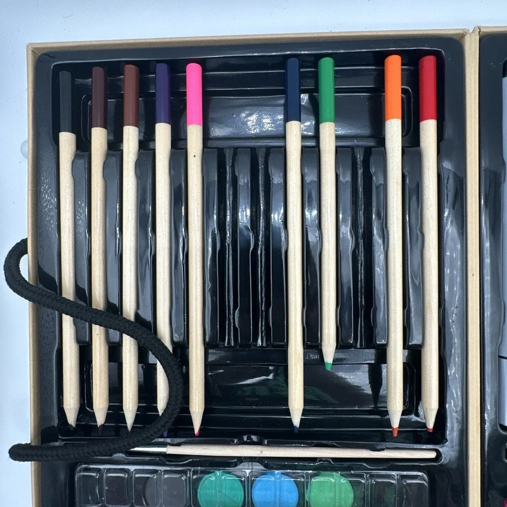 Art Set With Oil Pastels Colored Pencils & Paints In Portable Case